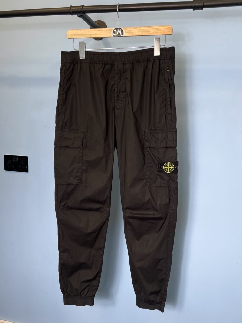 34W Stone Island Black Regular Tapered Fit Parachute Cargos Large