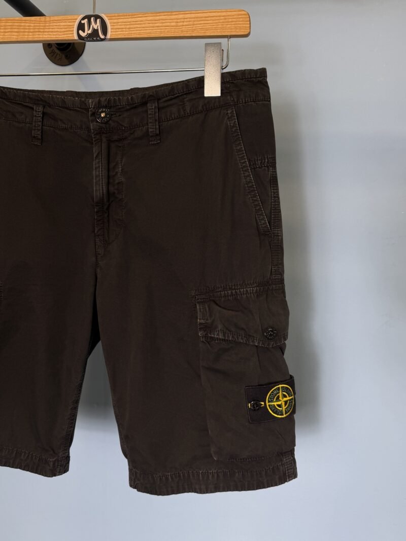 32W Stone Island Black Slim Fit Old Dye Cargo Shorts Medium Large - Image 3