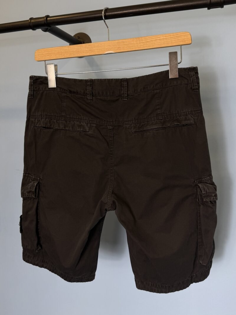 32W Stone Island Black Slim Fit Old Dye Cargo Shorts Medium Large - Image 4