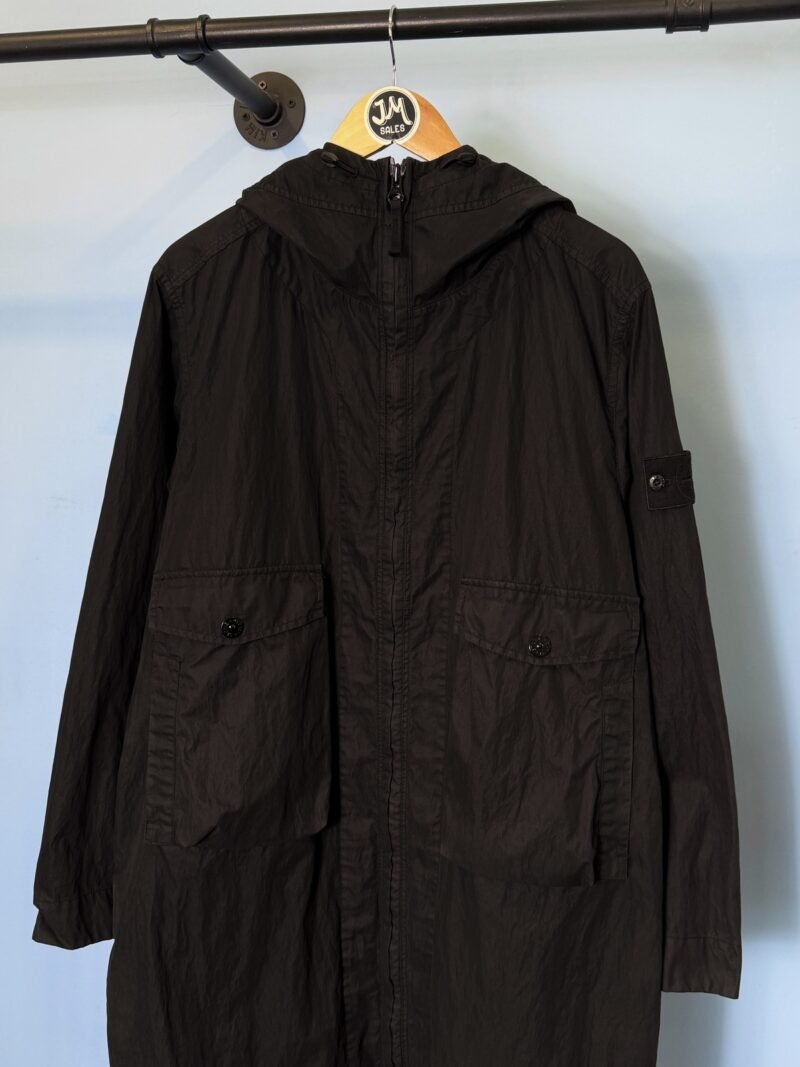 Alternative view of Medium Stone Island Ghost Black 50 Fili Resinata Parka Jacket