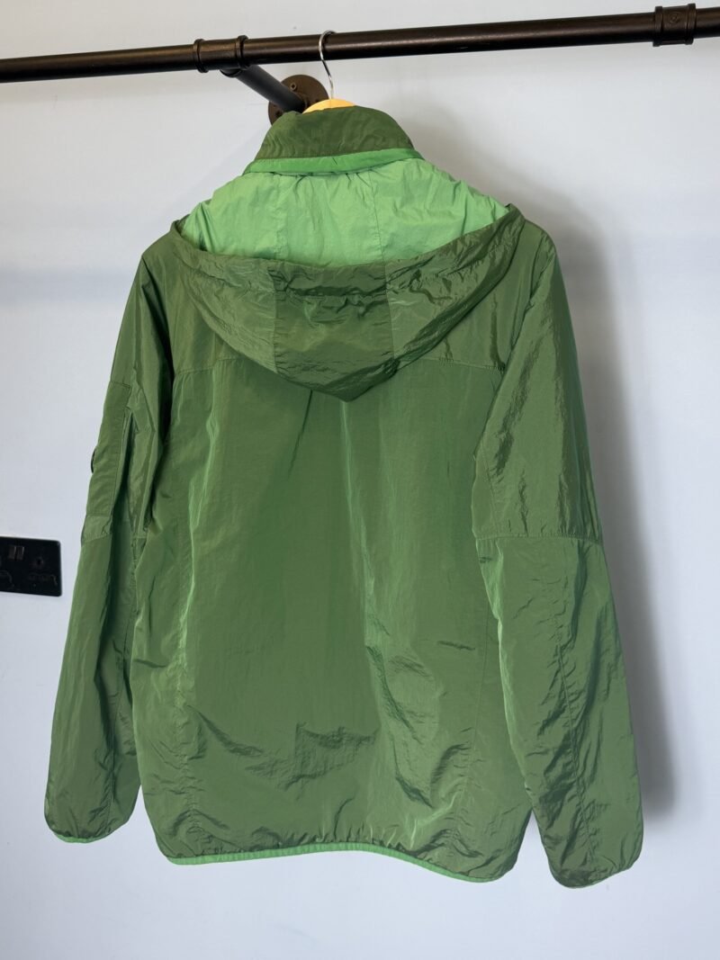 Medium C.P. Company Green CR-L Padded Chrome Nylon Jacket - Image 4