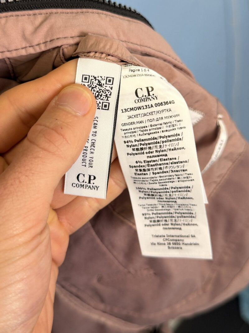 Medium C.P. Company Dusty Pink GD Shell Goggle Jacket - Image 6