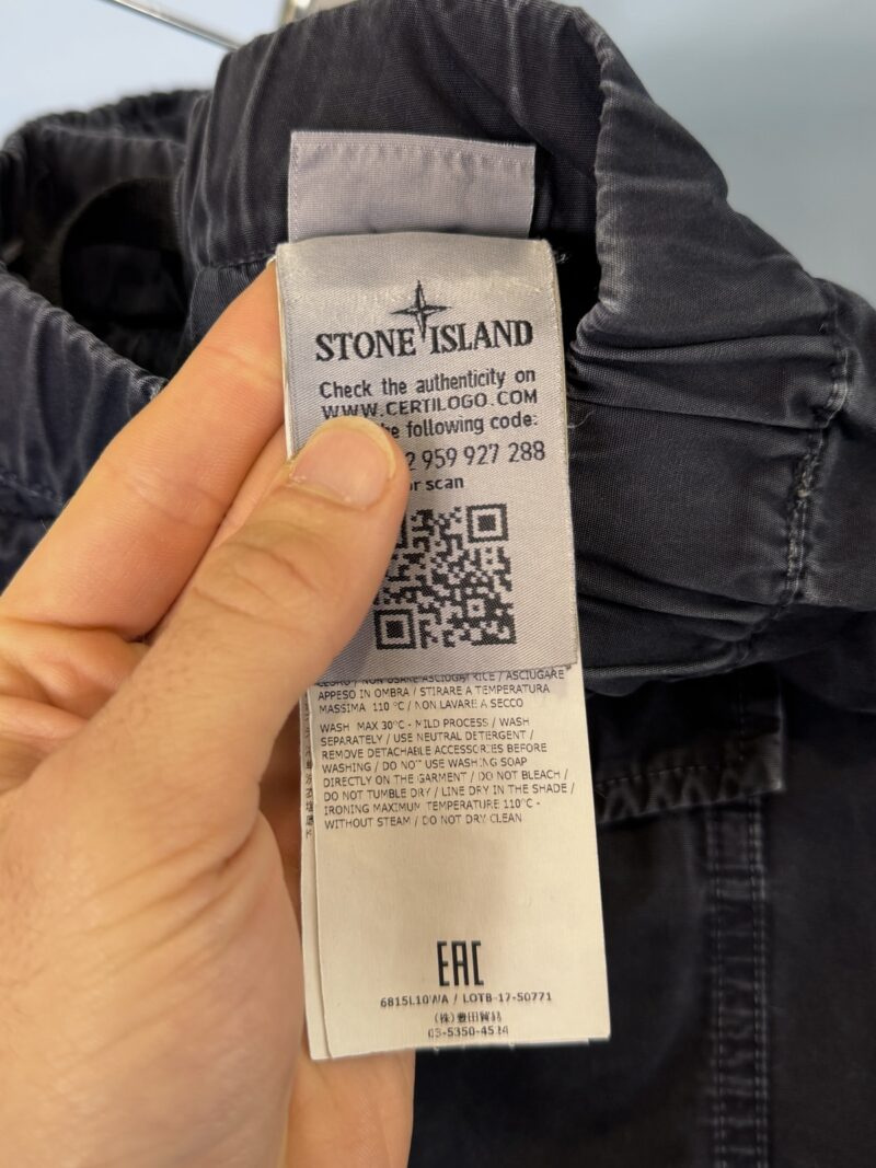 32W Stone Island Blue Regular Fit Old Dye Cargo Shorts - Image 5