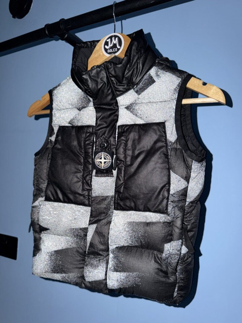 RARE Age 6 Stone Island Junior Grey Reflective Camo Down Gilet - Image 5
