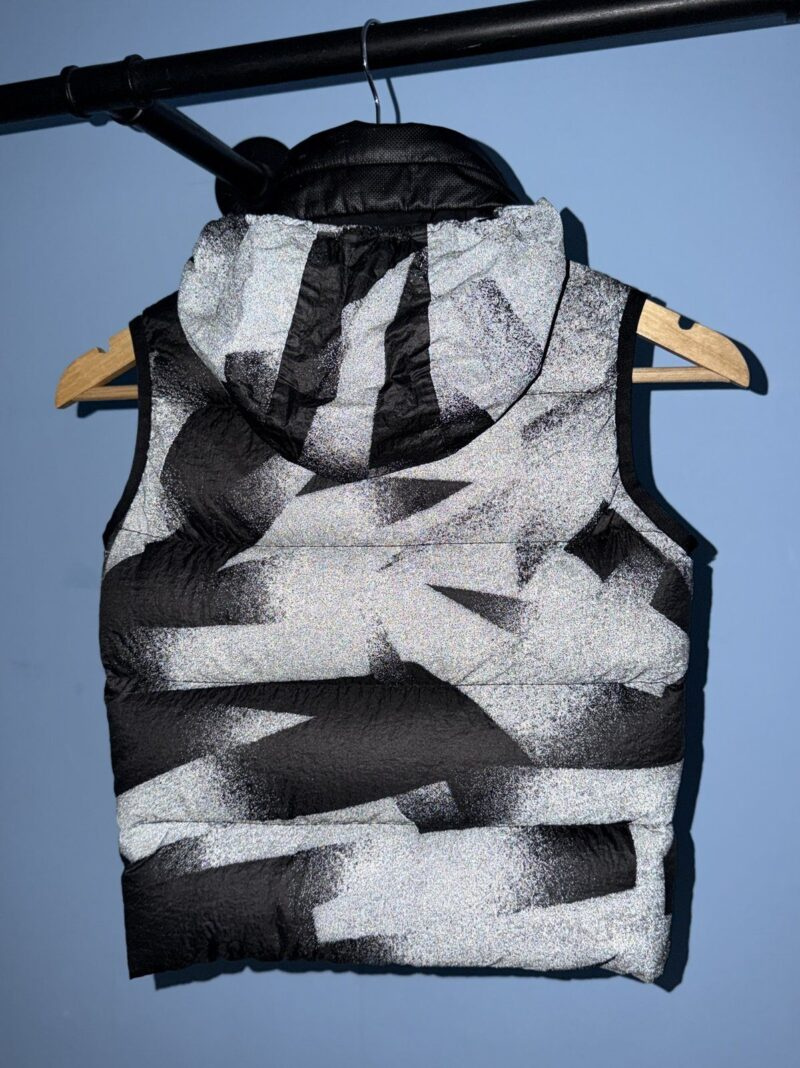 RARE Age 6 Stone Island Junior Grey Reflective Camo Down Gilet - Image 6